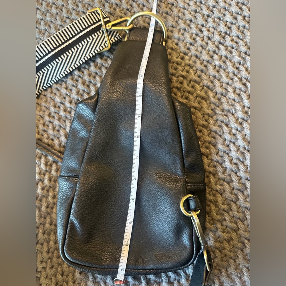 Urban Originals Black Crossbody Sling Bag with Patterned Strap - Picture 4 of 10
